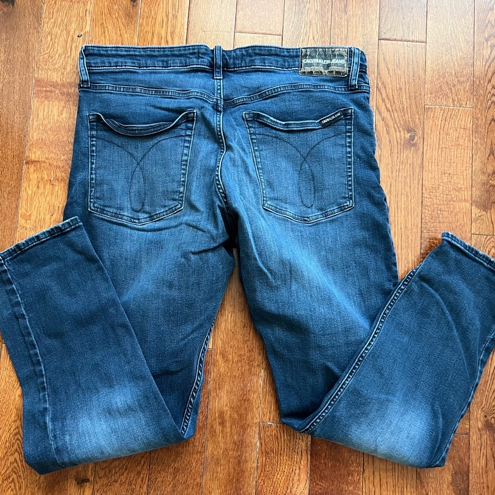 Calvin Klein Men's Straight Fit Jeans - Picture 3 of 7